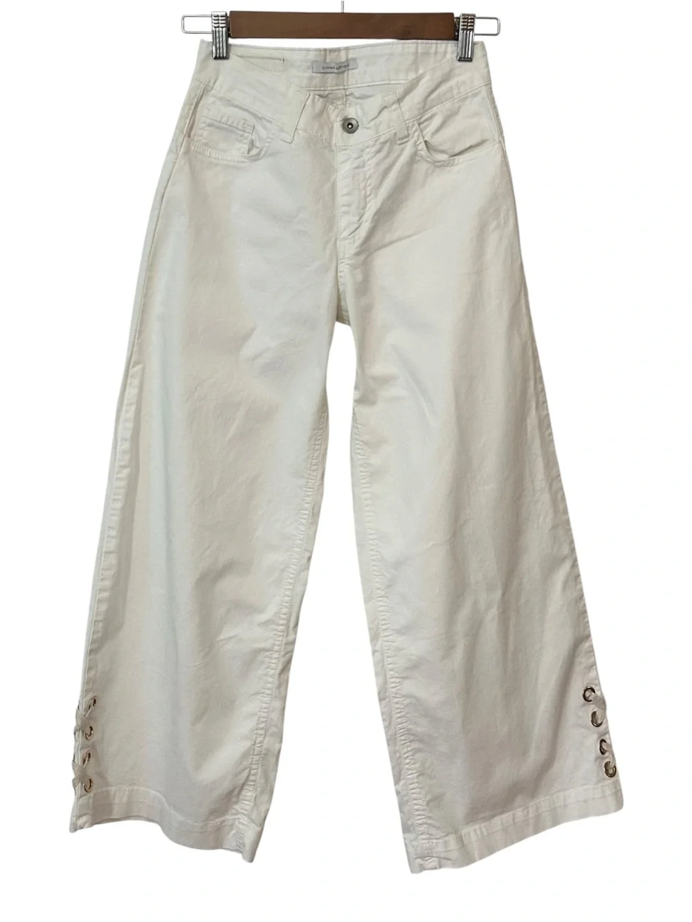 Paola Prata Cropped Wide Leg Grommet Embellished Jeans SZ IT 38 US 0 White